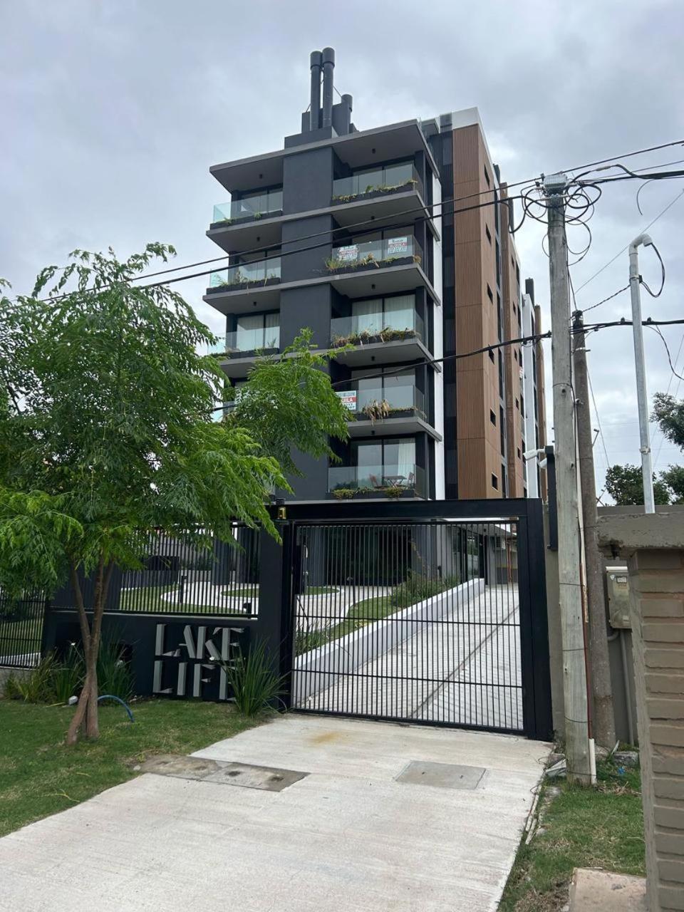 Exceptional 4 Minutes From Carrasco Airport *